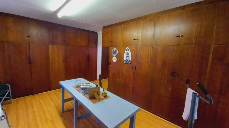 5 Bedroom Property for Sale in Sasolburg Ext 4 Free State